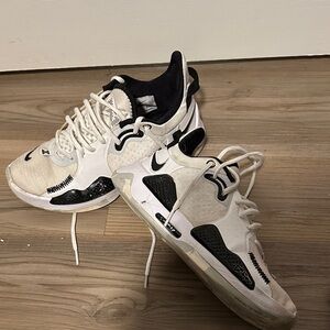 Nike PG 5 Team Blank TB Basketball Paul George White Blac 6.5 Women